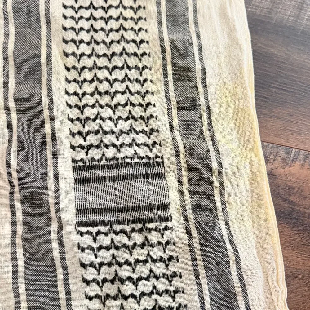 hand knit square scarf vintage old money quiet luxury accessories black cream